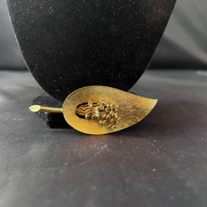 Vintage Gold Leaf & Rhinestone Cluster Brooch – 1960s Mid Century Floral Pin, Nature Inspired Costume Jewelry, Gift for Her