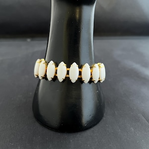 Vintage Gold Tone Bracelet with White Milk Glass Marquise Stones – Mid Century Costume Jewelry, Retro Statement Link Bracelet, Vintage Gift