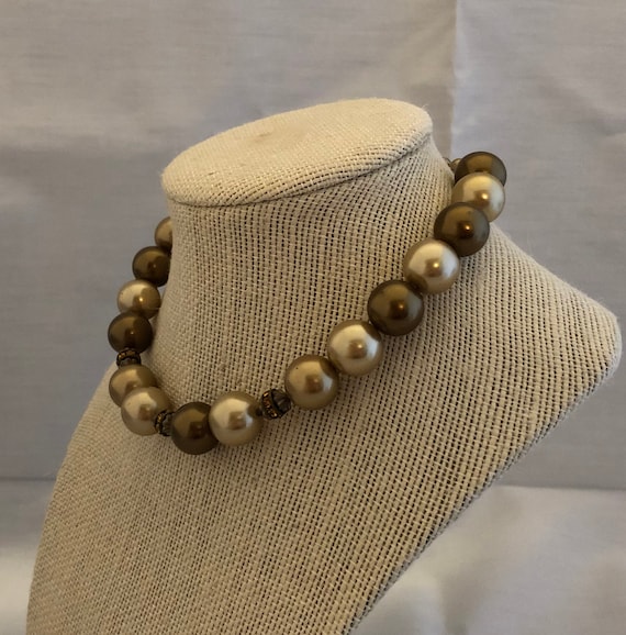 Vintage Beaded Necklace Shades of Brown Beige Off… - image 2