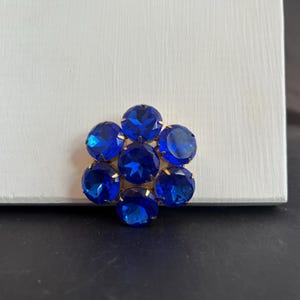 Vintage Sapphire Blue Rhinestone Brooch – Mid-Century Floral Cluster Pin, Gold Tone Setting, Statement Jewelry Gift for Her - French Blue