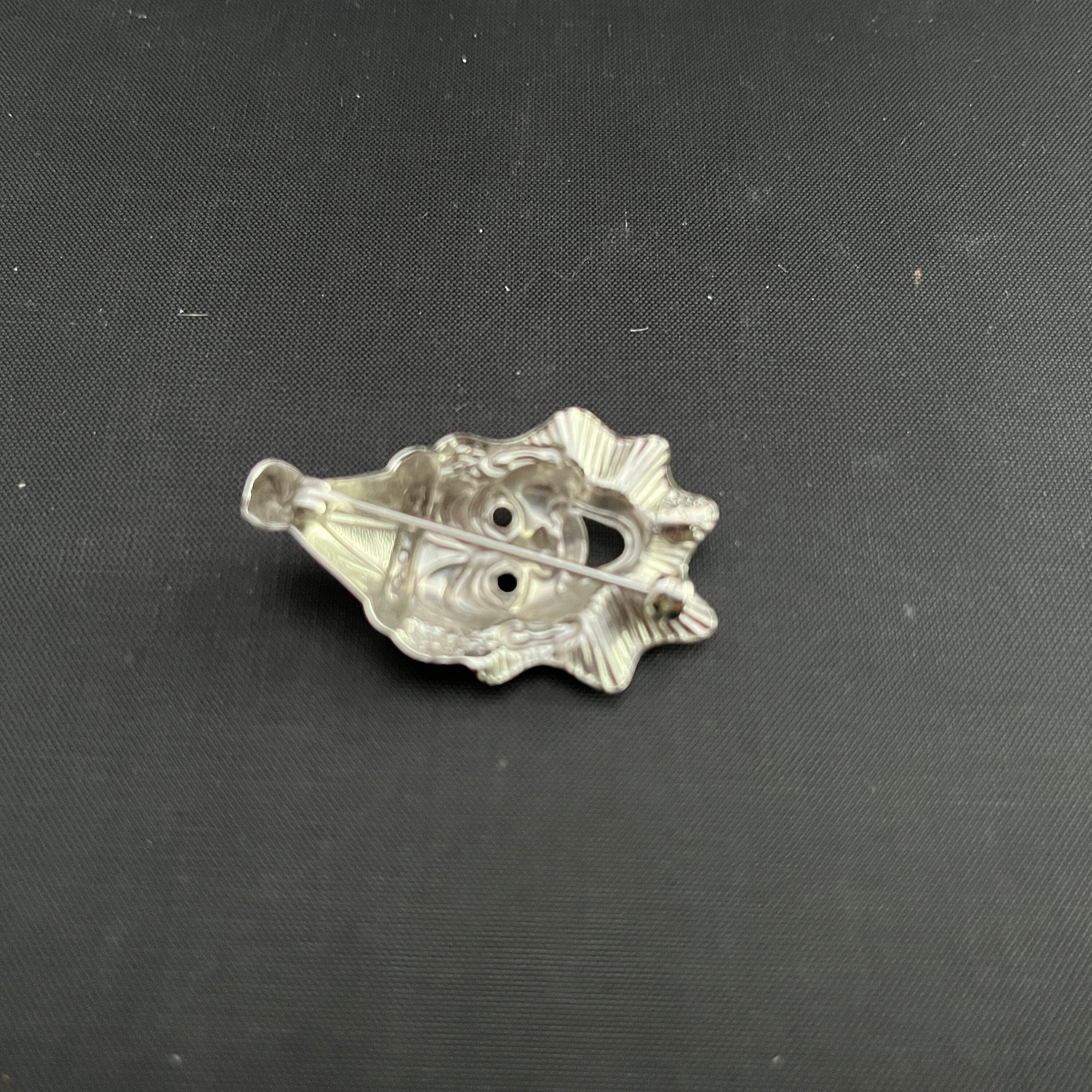 4F5827505D Volkswagen PASSAT B6 Serrure de loquet coffre, 19,58 4F5827505D Volkswagen PASSAT B6 Serrure de loquet coffre, 19,58