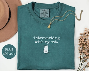 Introverting With My Cat Cute Cat Lover Graphic Tee Comfort Colors Shirt, Funny Introvert T-shirt with Cat Print, Gift for Cat Owners