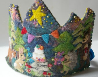 Woodland Birthday Crown: Custom Made Wool Crown for Dressup and Birthday Celebrations (Waldorf Tradition)