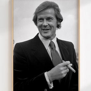 Roger Moore poster • Bond Martini Roger Moore James Bond Print Bond art James Bond 007 Roger Moore photo James Bond Poster Roger Moore Print