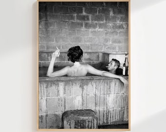 Steve McQueen und Frau Neile Adams Badewanne Druck, Schwarzweiß-Wandkunst, Vintage-Druck, Fotografie Druck, Fotodruck in Museumsqualität