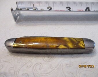 Vintage Equal End Stockman Etched With F on the Blade Unusual Collectible