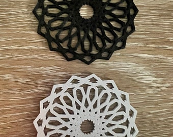 Parametric Middle Eastern geometric design plastic coasters (x3 per pack)