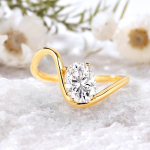 Anillo de compromiso solitario de moissanita en oro de 14 k Anillo de bodas de diamantes de talla ovalada delicada Anillo de promesa de moissanita de cuatro puntas Anillo de novia minimalista