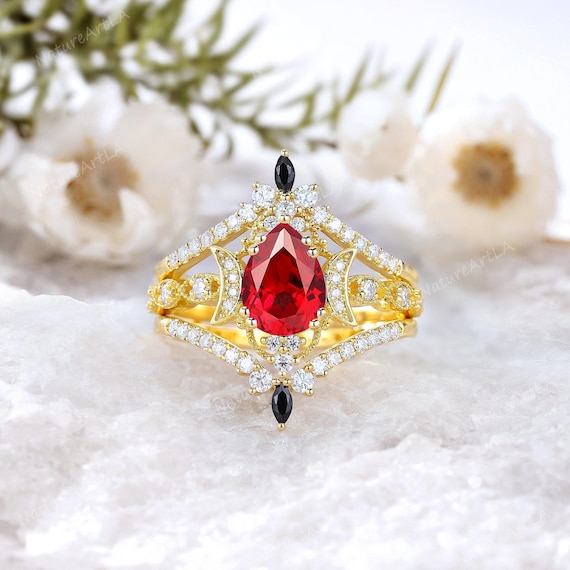 Pear Cut Ruby Moon Engagement Ring Set Unique Diamond Curved