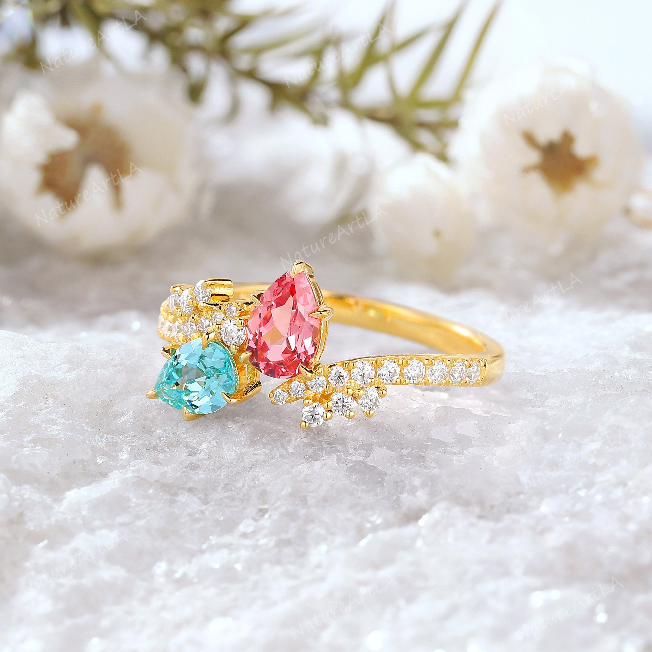 ペアカットのピンクサファイアとブルートルマリンのリング：ツートン