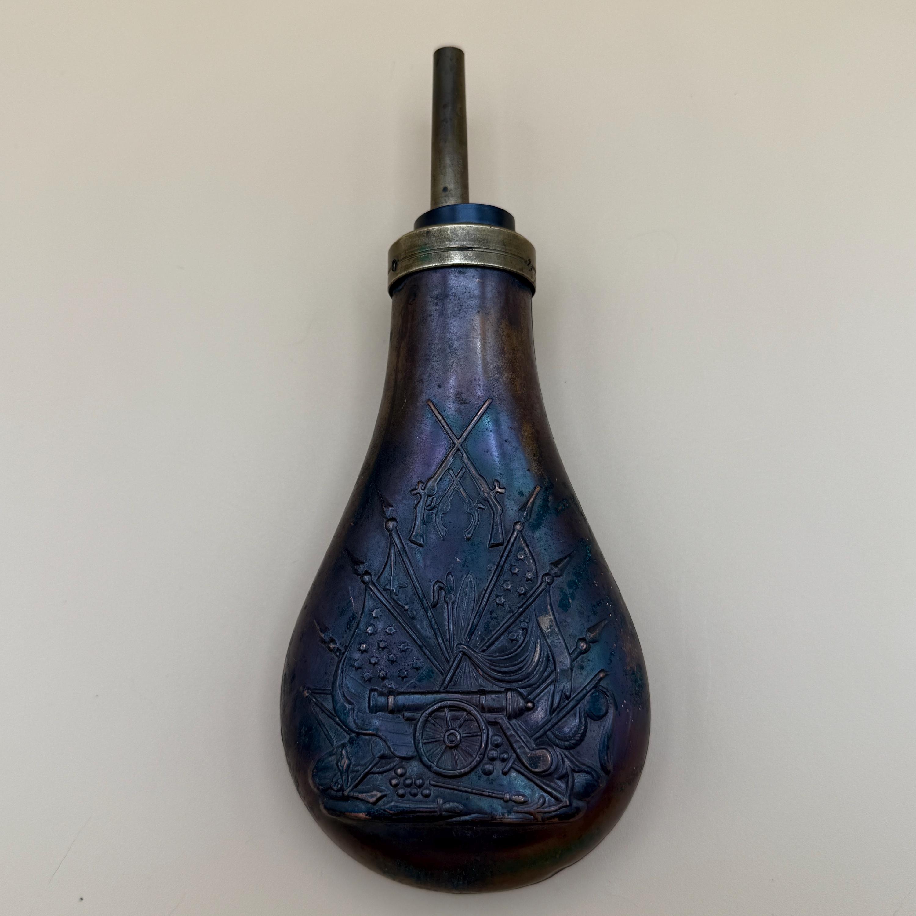 Ancienne Poire à Poudre En Os Et Laiton – Forme Cylindrique – Collectionneur