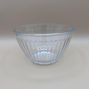 Pyrex Ribbed Sculptured Bowl 7401-S – 3 Cup Clear Vintage USA Design