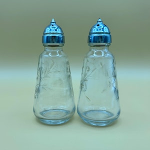 Anchor Hocking Acid Etched Salt and Pepper Shakers with Silver Tone Lids