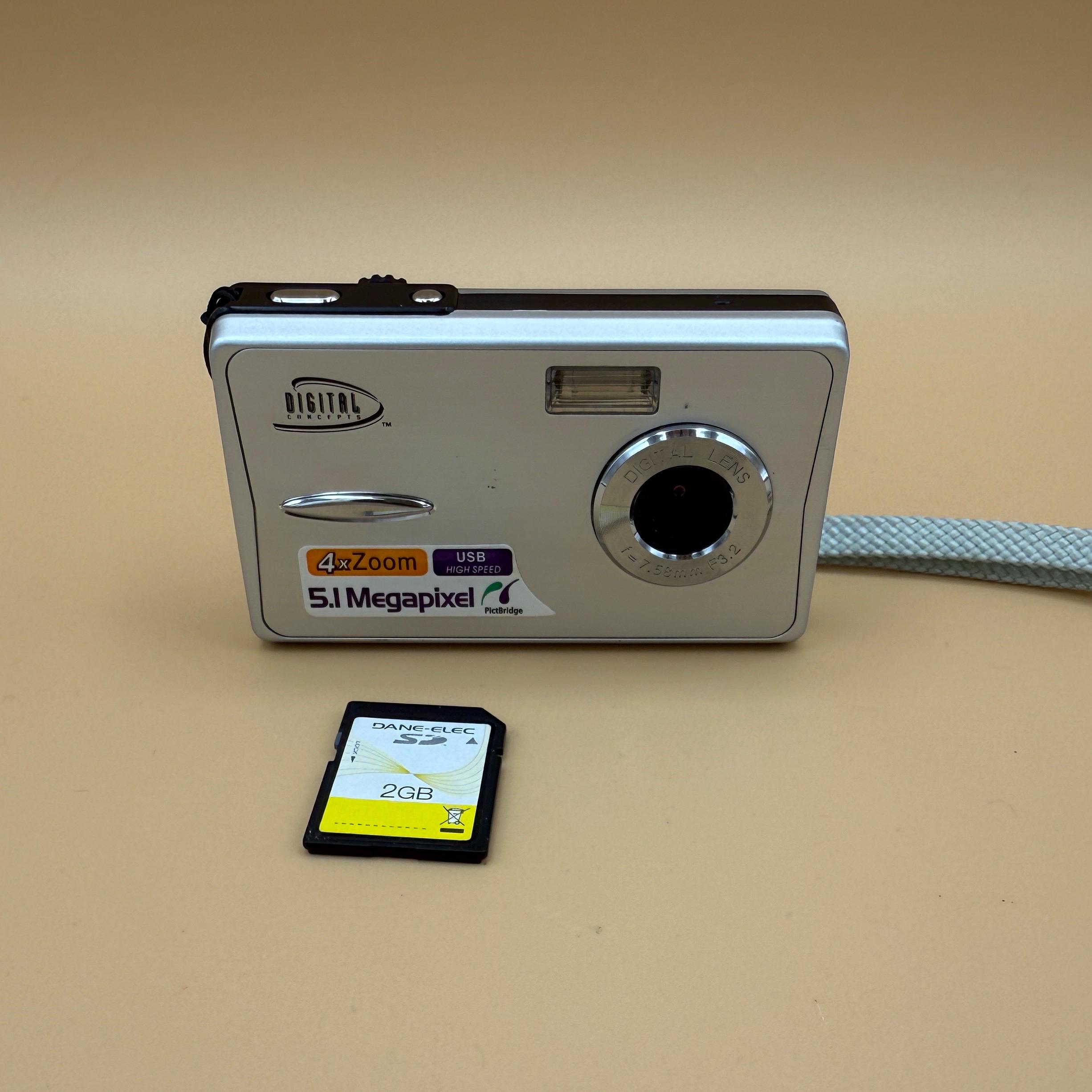 Digital Concepts 5.1 Megapixel Silver Camera Pictbridge Ready