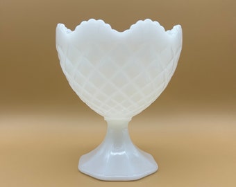 Plato de compota de vidrio de leche - blanco, Napco, 1184, pedestal, plato de dulces, vintage, viejo