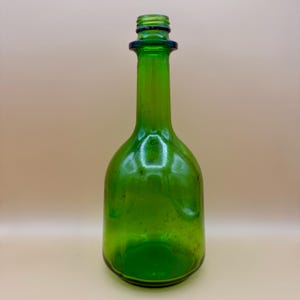 Emerald Green Long Neck Bottle – Vintage Apothecary Decor