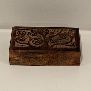 Vintage Wood Box- Carved Wood Box- Wooden Box With Lid- Trinket Box- Free Shipping