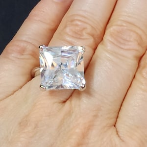 Size 6 HUGE Solitaire Engagement Ring, Women&#39;s Vintage Princess Cut Faux Diamond