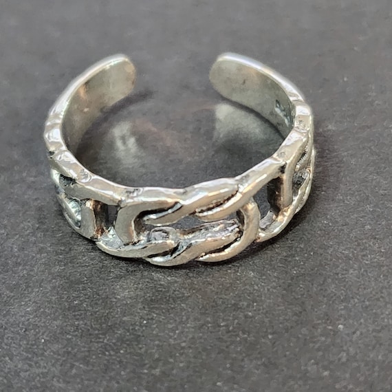 Celtic Knots Band Midi Ring or Toe Ring, Vintage … - image 1