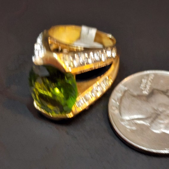 Size 6 Vintage Gold Peridot Ring, Women's Green R… - image 4