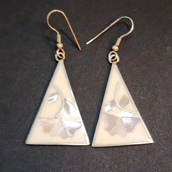 Vintage Alpaca Mexico Silver Earrings, Shell Inlay Flower Dangle Pierced Earrings, White Floral Triangle Earrings