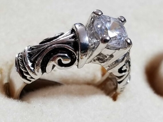 Size 6 Ring Vintage Silver Tone with Clear Facete… - image 2