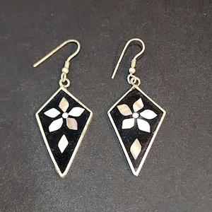Vintage Alpaca Mexico Silver Earrings, Shell Inlay Teardrop Flower Dangle Pierced Earrings, Floral