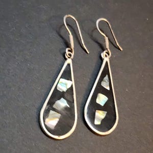 Vintage Black Teardrop Alpaca Mexico Silver Earrings, Shell Inlay Dangle Pierced Earrings