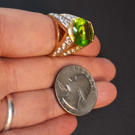 Size 6 Vintage Gold Peridot Ring, Women's Green R… - image 6