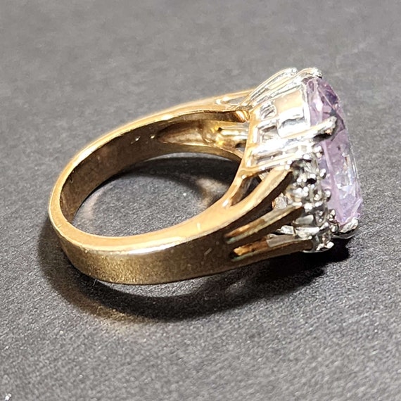 Size 4.75 Vintage Ring, Gold Ring, Light Purple O… - image 4