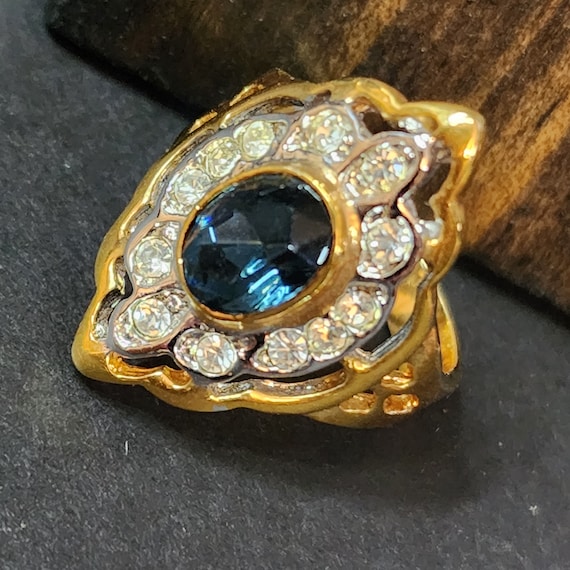 Size 6 Large Ring, Vintage Cocktail Ring, Halo Ri… - image 3