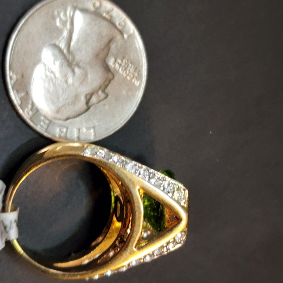 Size 6 Vintage Gold Peridot Ring, Women's Green R… - image 9