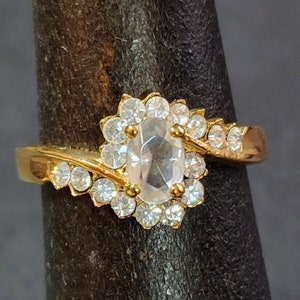 Size 5 Dainty Vintage Gold Engagement Ring Cluster with Clear Faceted Faux Diamond CZs
