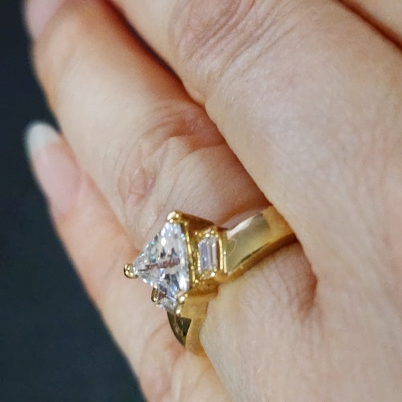 Dainty Vintage Gold Engagement Ring, Trilliant Tr… - image 3