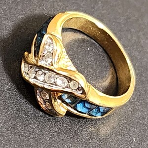 Size 5 Vintage Blue &quot;X&quot; Ring, CZ Ring, Faux &#39;Sapphire&#39; September Birthstone Gold Band Brass