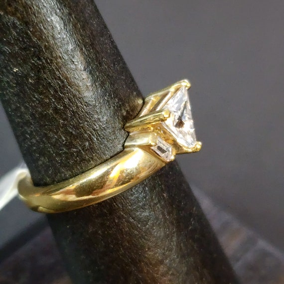 Dainty Vintage Gold Engagement Ring, Trilliant Tr… - image 2