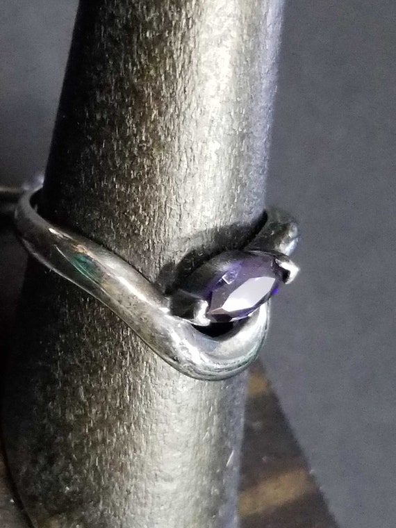Size 7 Sterling Silver Flair Ring Amethyst Cubic … - image 6