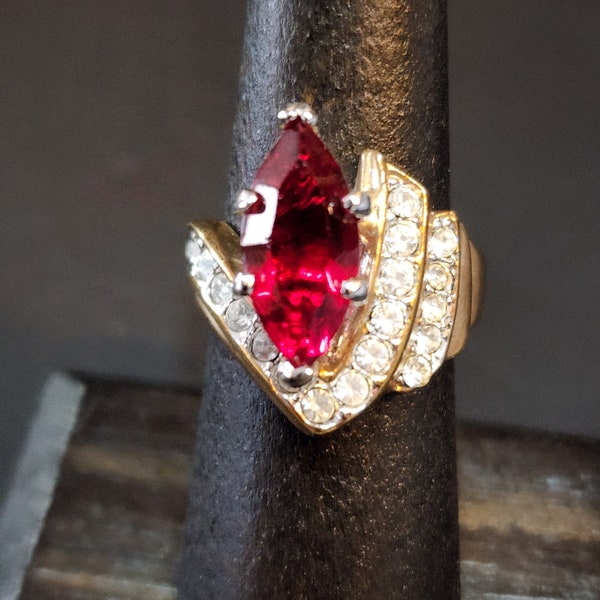 Large Vintage Gold Engagement Ring, Ruby Red and Clear Faceted CZs, July Birthstone, February Garnet