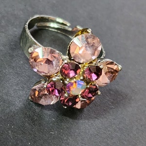 SMALL Vintage  Silver Adjustable Fashion Ring, Purple Rhinestone Flower Ring, Amethyst February Birthstone Bling Lots of Sparkle Costume