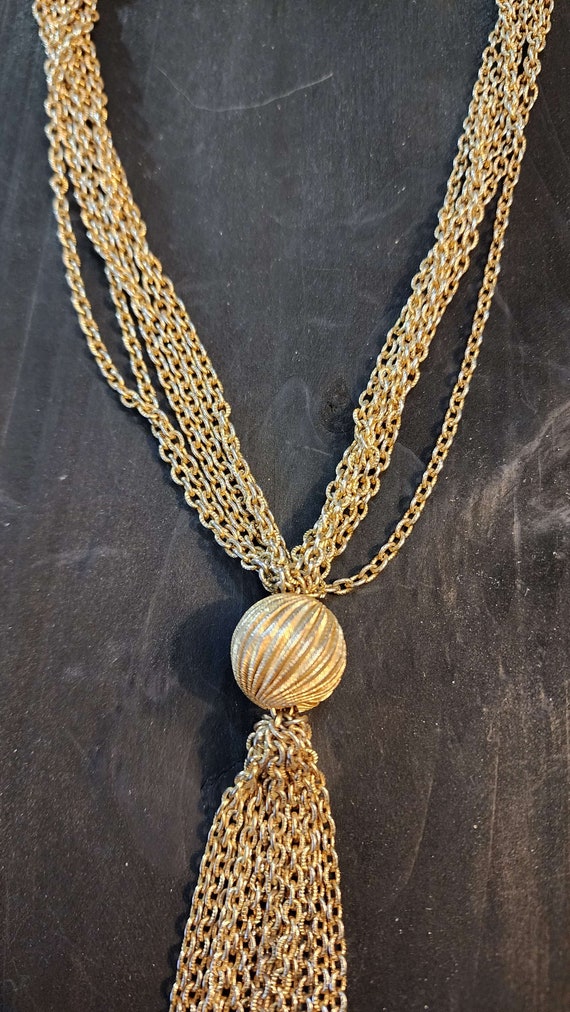 Vintage Chain Tassel Necklace, Gold Tone, Metal B… - image 5