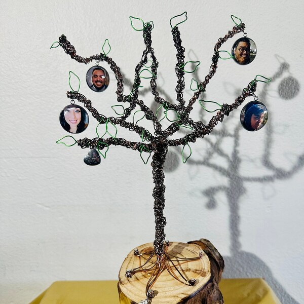 Mother’s Day Wire Tree Sculpture