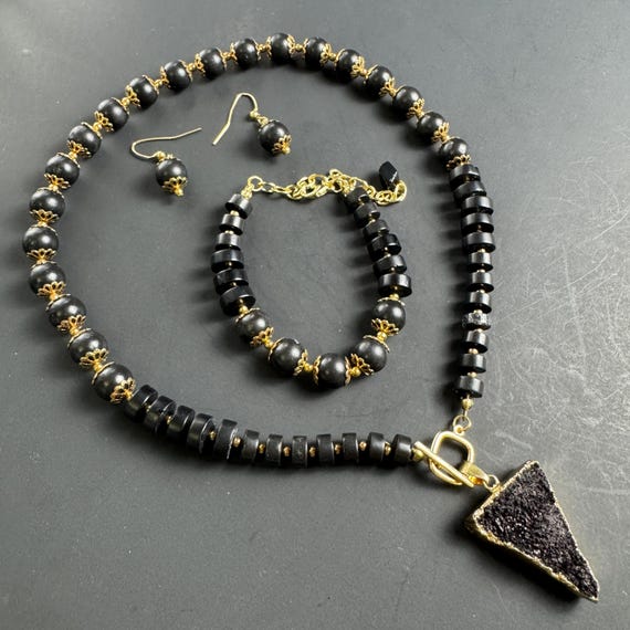 Druzy Onyx Gemstone Necklace Black Onyx And Druzy Agate