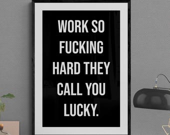 Lámina motivacional para pared: Trabaja duro y triunfa - Póster con cita inspiradora