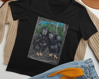 ビッグベア・イーグルスの雛のアートワークがプリントされた、女性用ゆったりVネックTシャツ