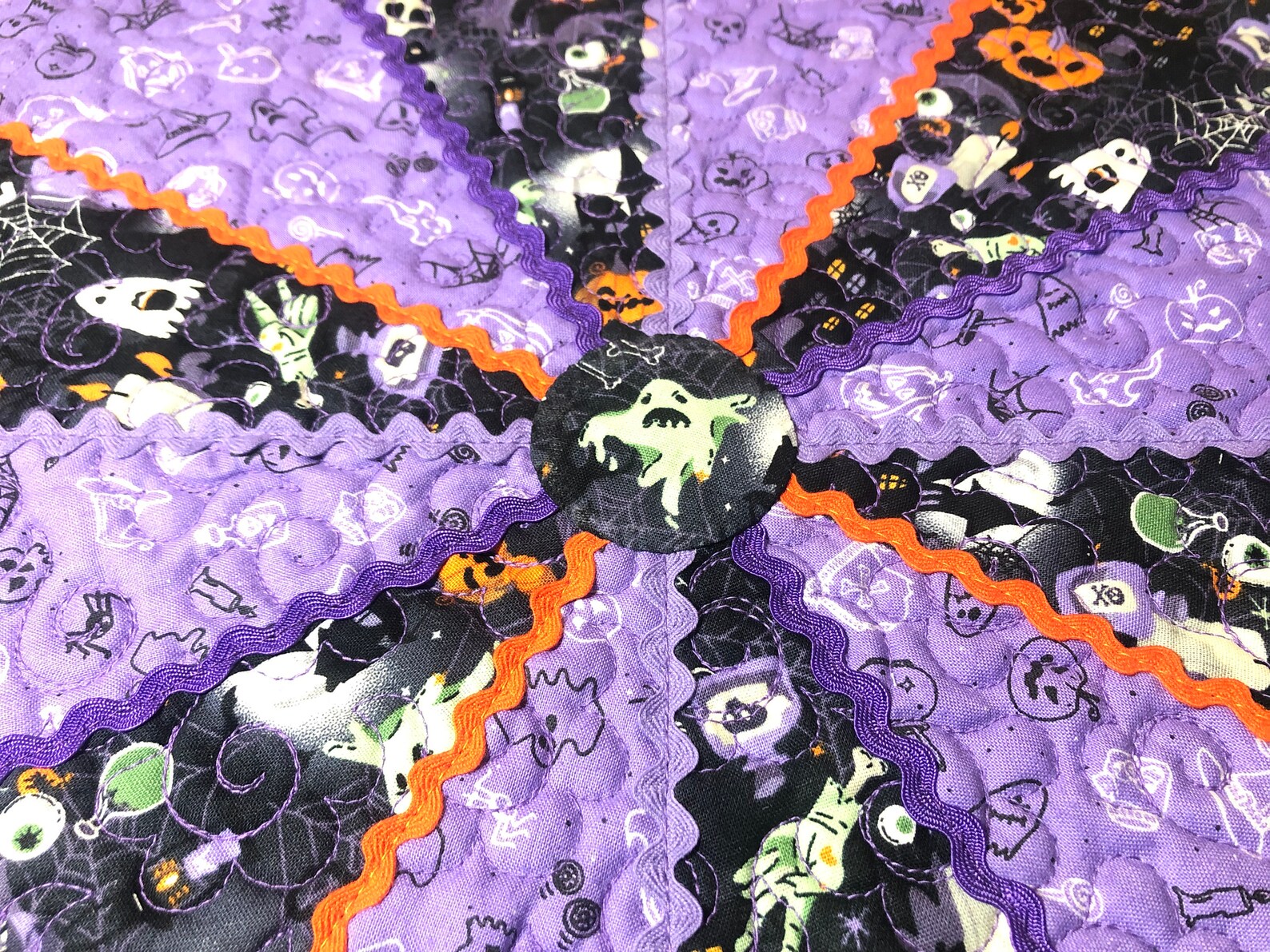 Quilted Halloween Table Topper Pattern - PDF Pattern - Slightly Spooky ...