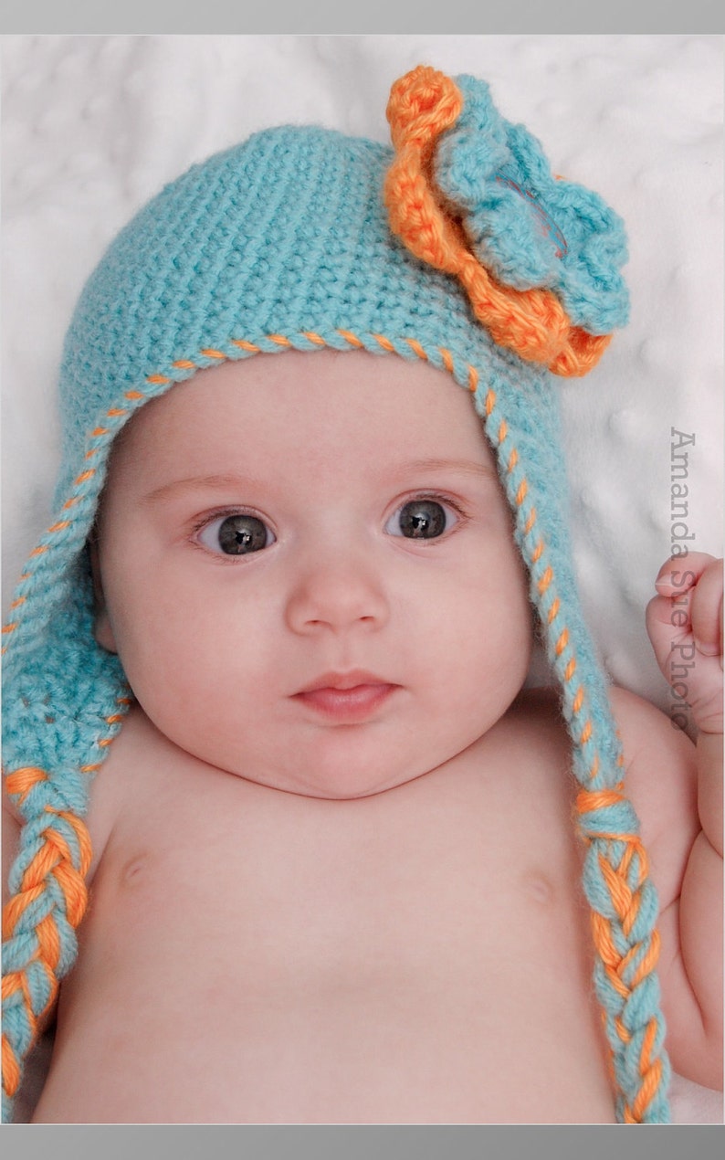 Patrón de ganchillo de descarga instantánea, gorro con orejeras azul para bebé, bebé y niño pequeño en 4 tamaños, accesorio fotográfico PDF imagen 3