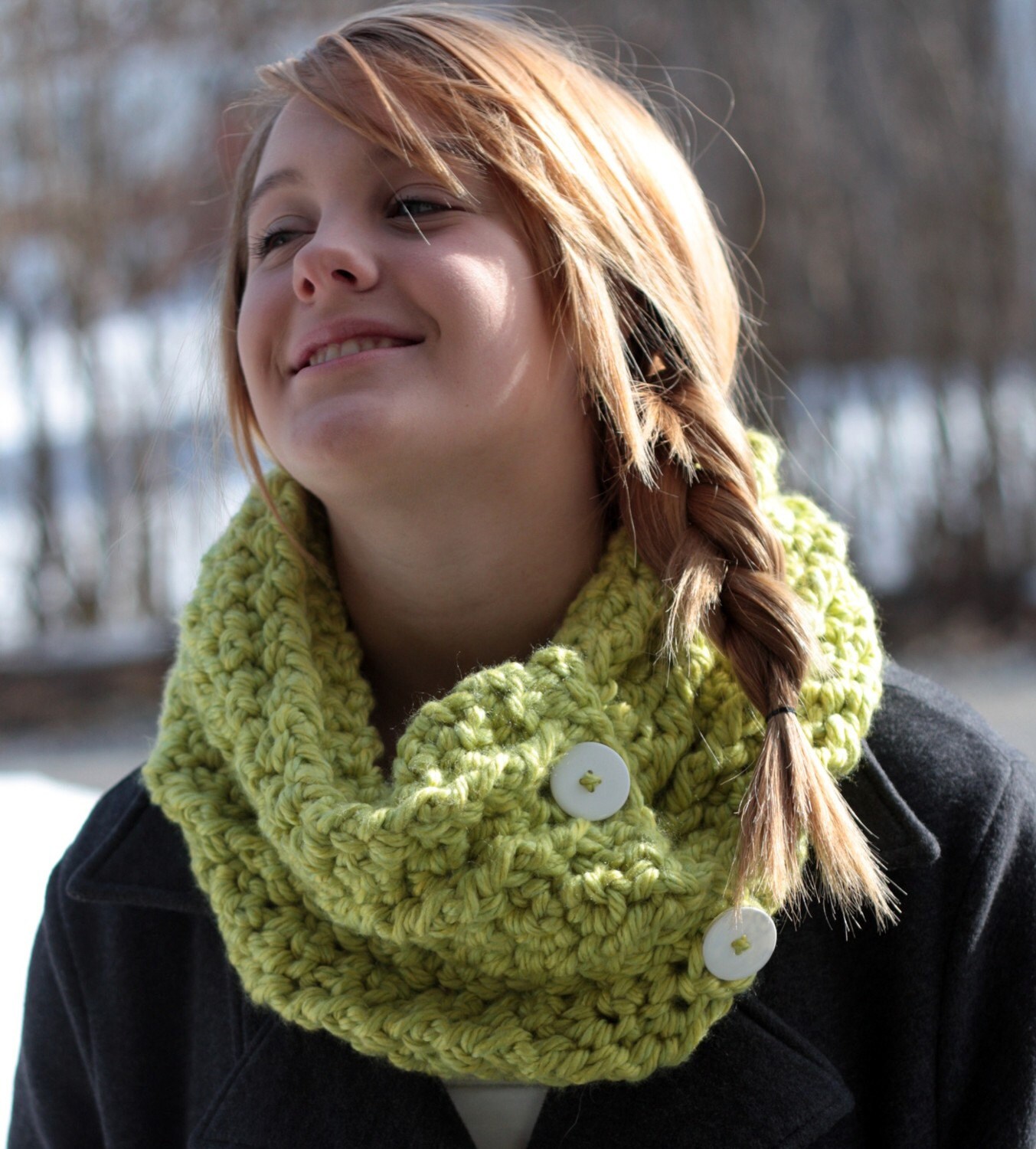 Chunky Buttoned Cowl Crochet Pattern