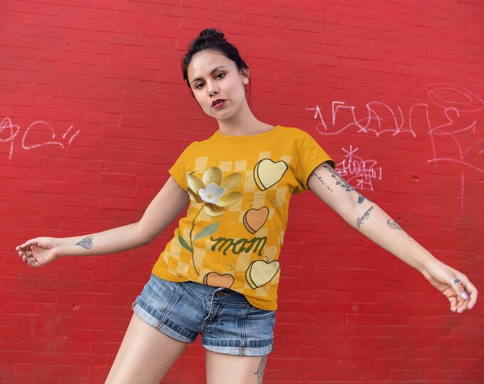 PAPAFloral Mom Tee - Comfortable Mother's Day Gift, Spring Style, Casual Wear, Family Event Outfit, Heartfelt Apparel