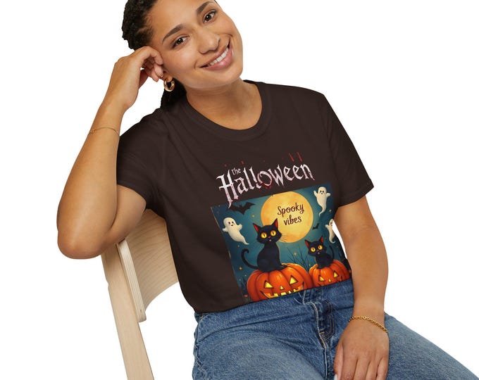 Halloween Cat Graphic T-Shirt, Spooky Vibes Tee, Unisex Halloween Apparel, Fall Fashion, Halloween Party Shirt, Gift for Cat Lovers