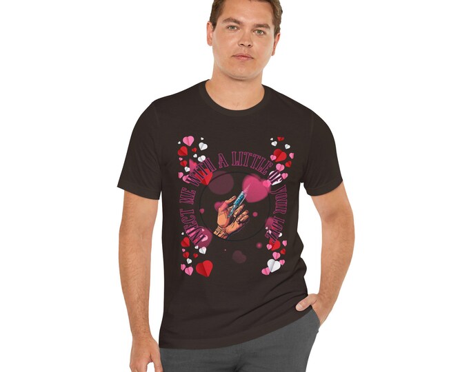 PAPAVibrant Graphic Tee, Unisex Shirt for Casual Outings, Fun Design Tee, Colorful Short Sleeve Tee, Stylish Tee for Laid-back Days